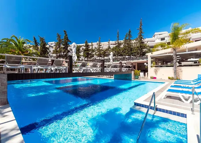 On Maria Luisa Wifi Parking Swimming Pool דירה *
